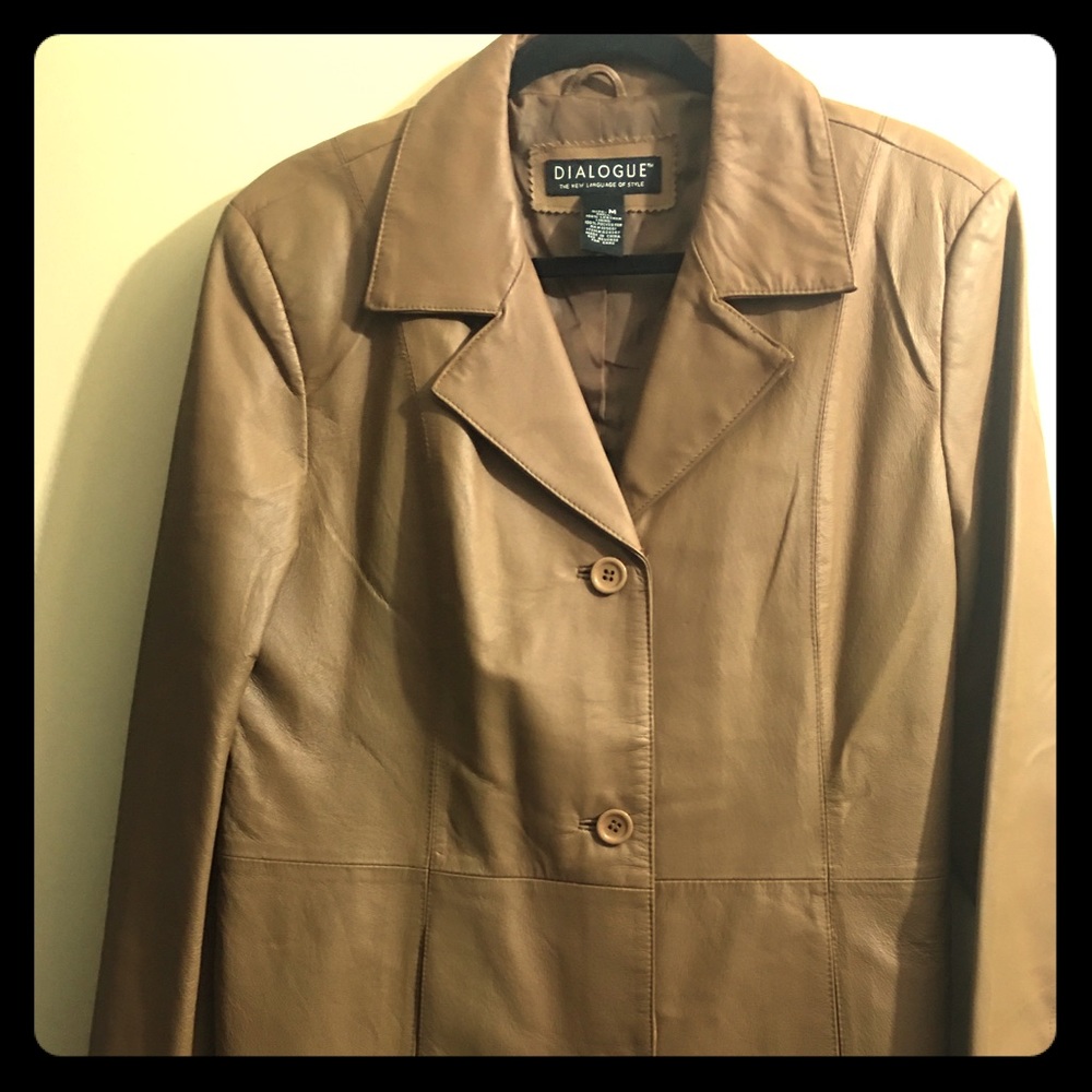 Dialogue women’s Leather Jacket Tan color Size M